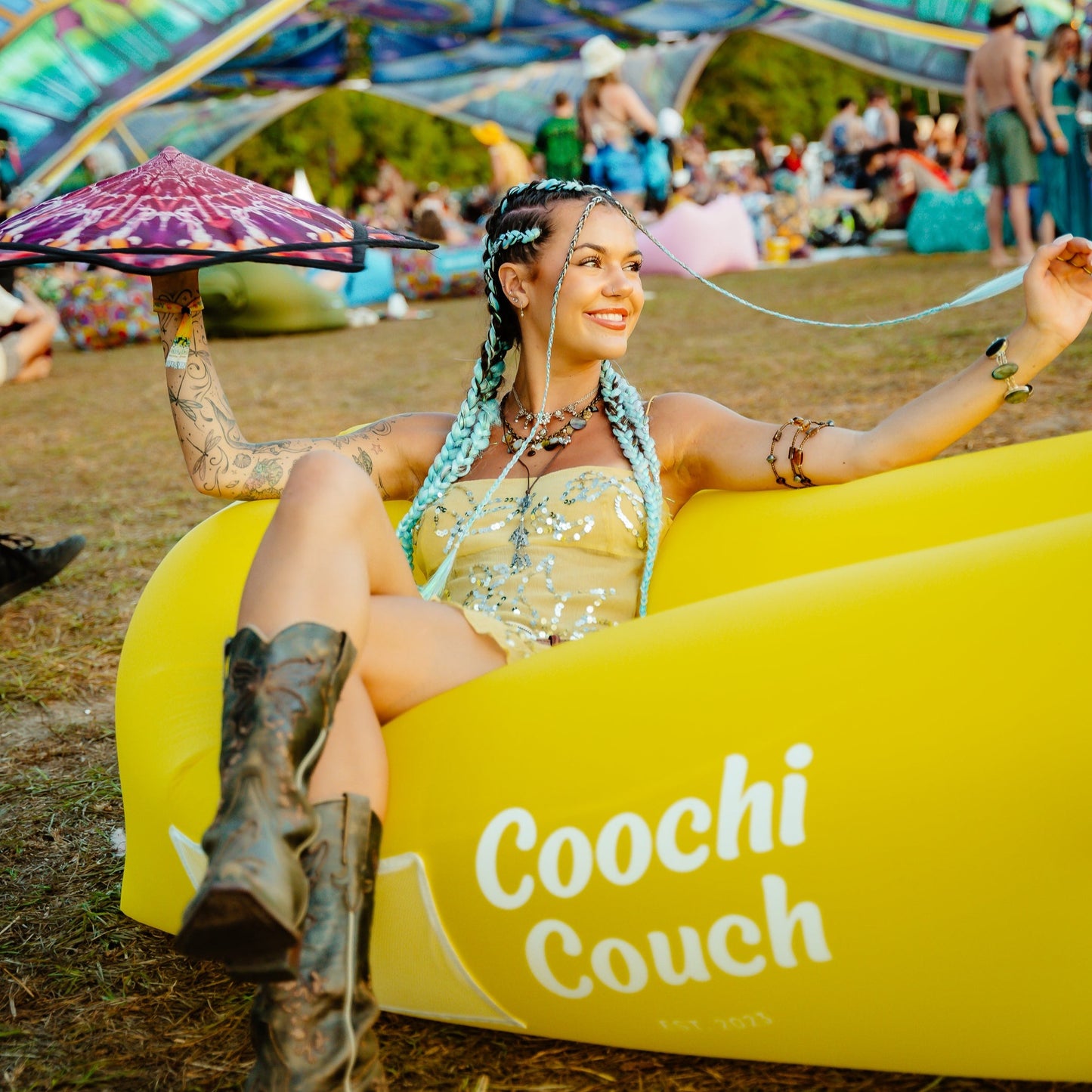 Coochi Couch